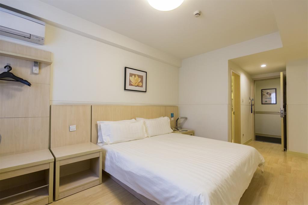 Jingjiang Inn Jinan Quancheng Road Екстер'єр фото