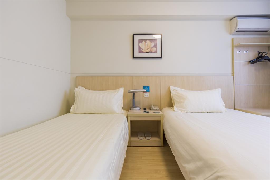 Jingjiang Inn Jinan Quancheng Road Екстер'єр фото