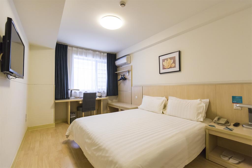 Jingjiang Inn Jinan Quancheng Road Екстер'єр фото