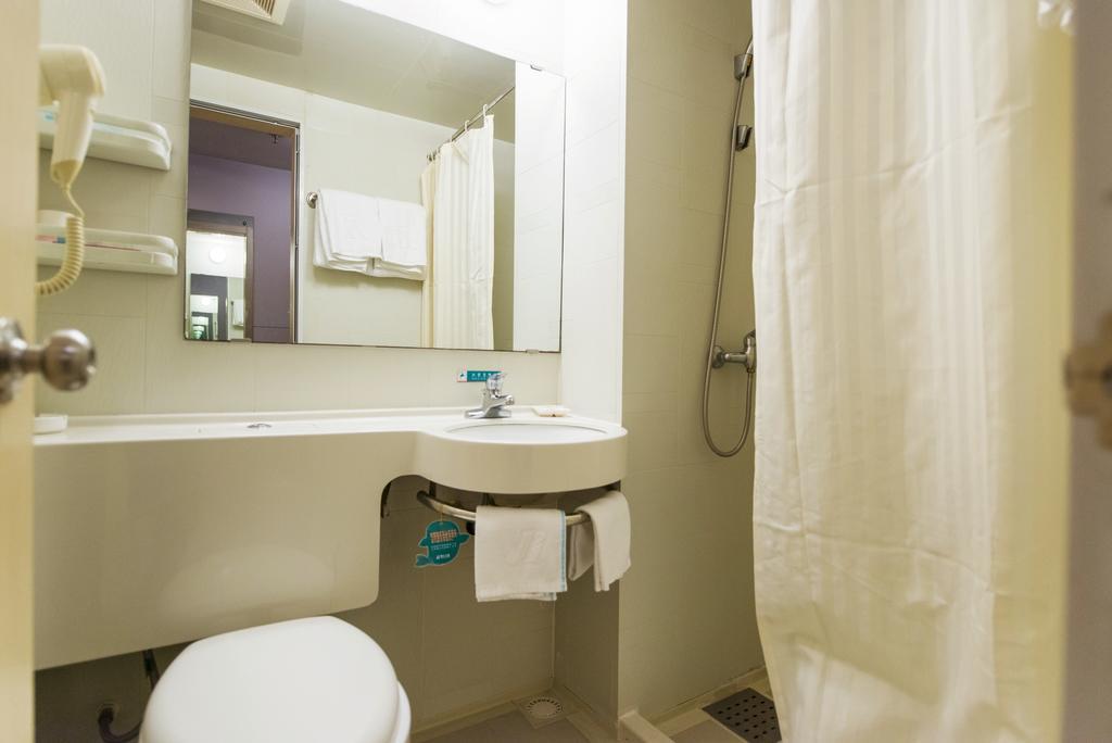 Jingjiang Inn Jinan Quancheng Road Екстер'єр фото