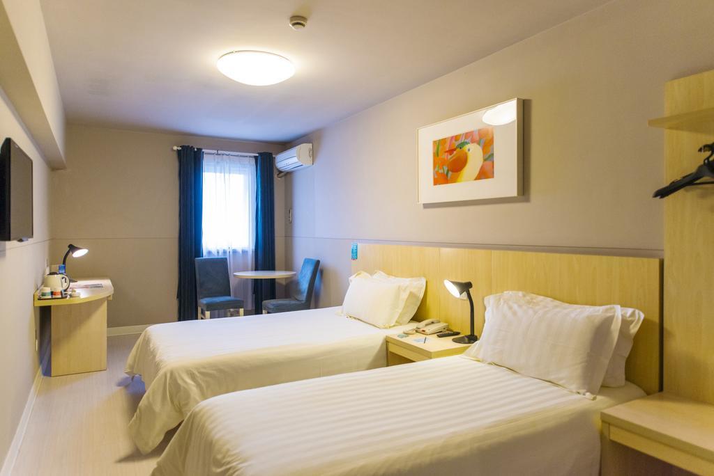 Jingjiang Inn Jinan Quancheng Road Екстер'єр фото