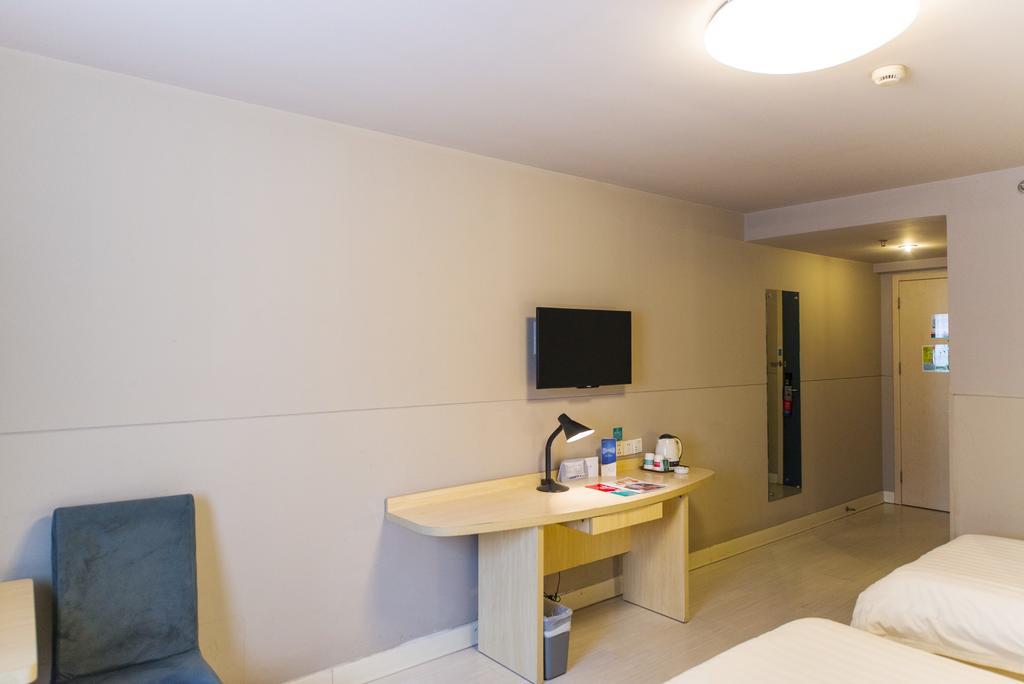 Jingjiang Inn Jinan Quancheng Road Екстер'єр фото