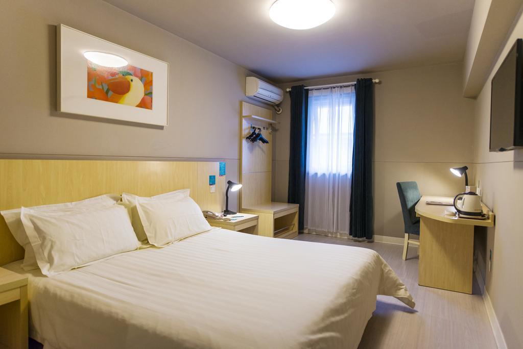 Jingjiang Inn Jinan Quancheng Road Екстер'єр фото