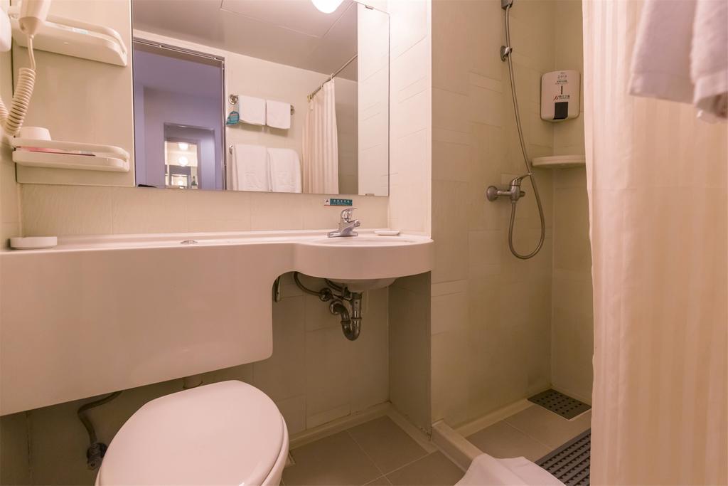 Jingjiang Inn Jinan Quancheng Road Екстер'єр фото